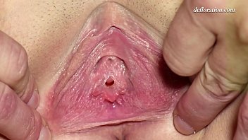 Спортивные цыпочки дают себя дрючить в сочные вагины и в приоткрытый рот